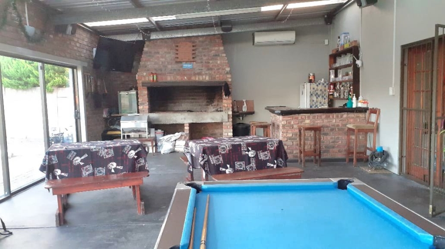 5 Bedroom Property for Sale in Campher Park Eastern Cape